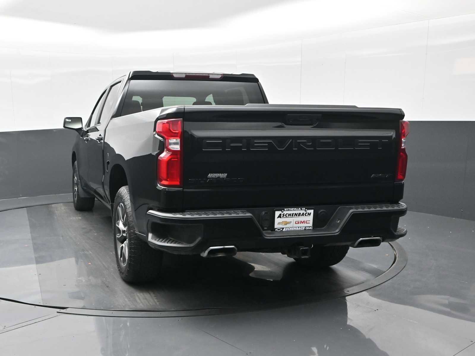 Used 2023 Chevrolet Silverado 1500 RST image 7