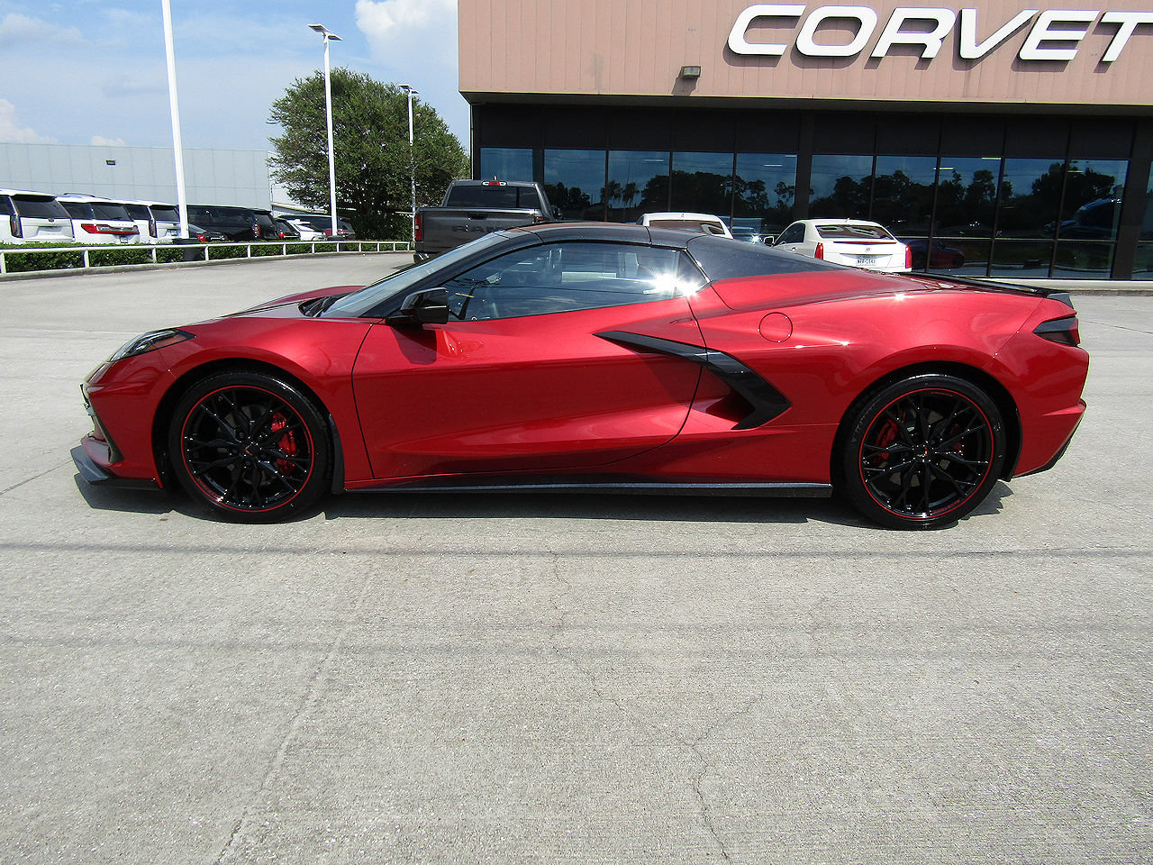 Used 2024 Chevrolet Corvette Stingray Preferred Conv w/ Stealth Interior Trim Package RWD image 26
