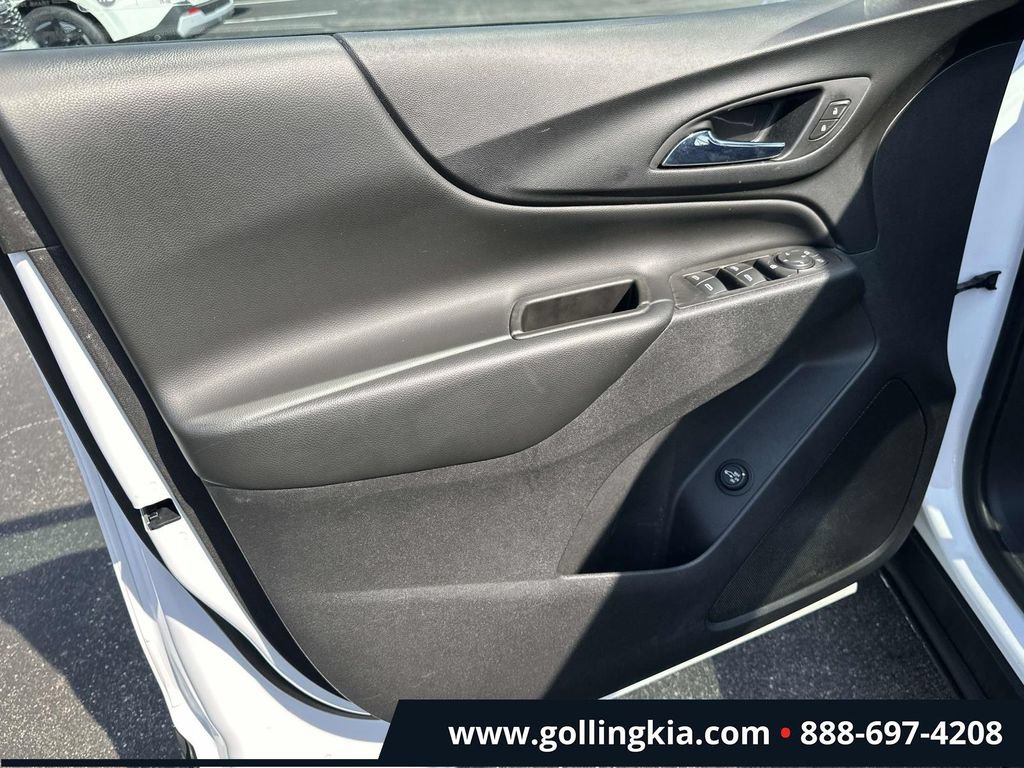 Used 2020 Chevrolet Equinox LT FWD image 16