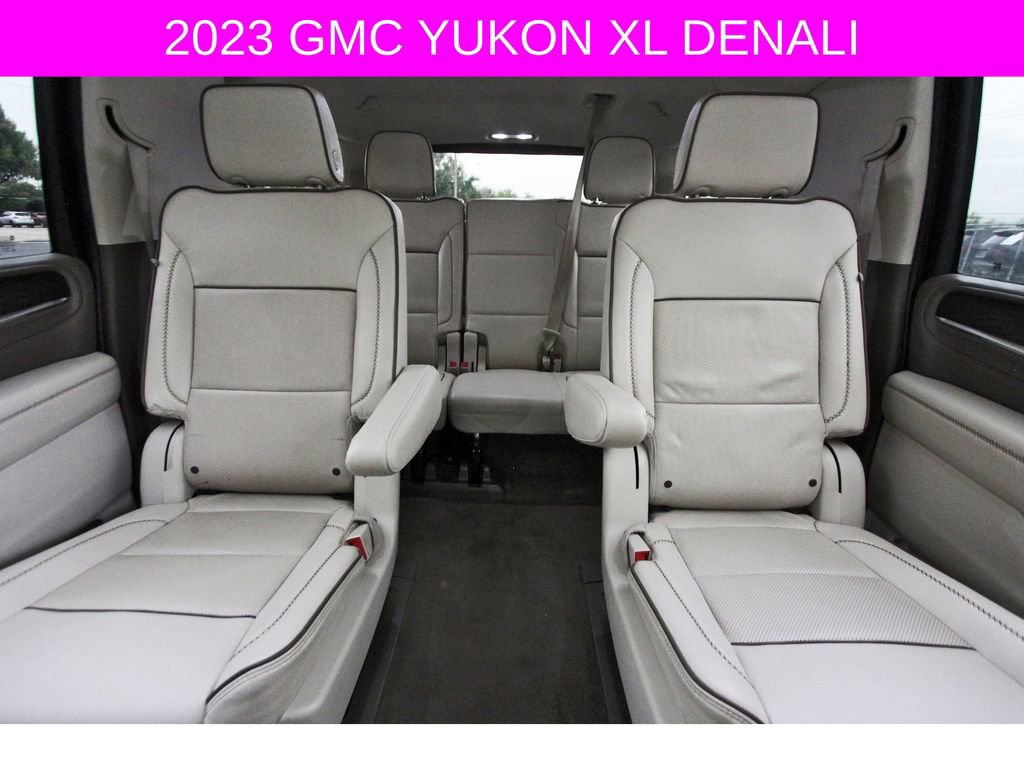Used 2023 GMC Yukon XL Denali image 15