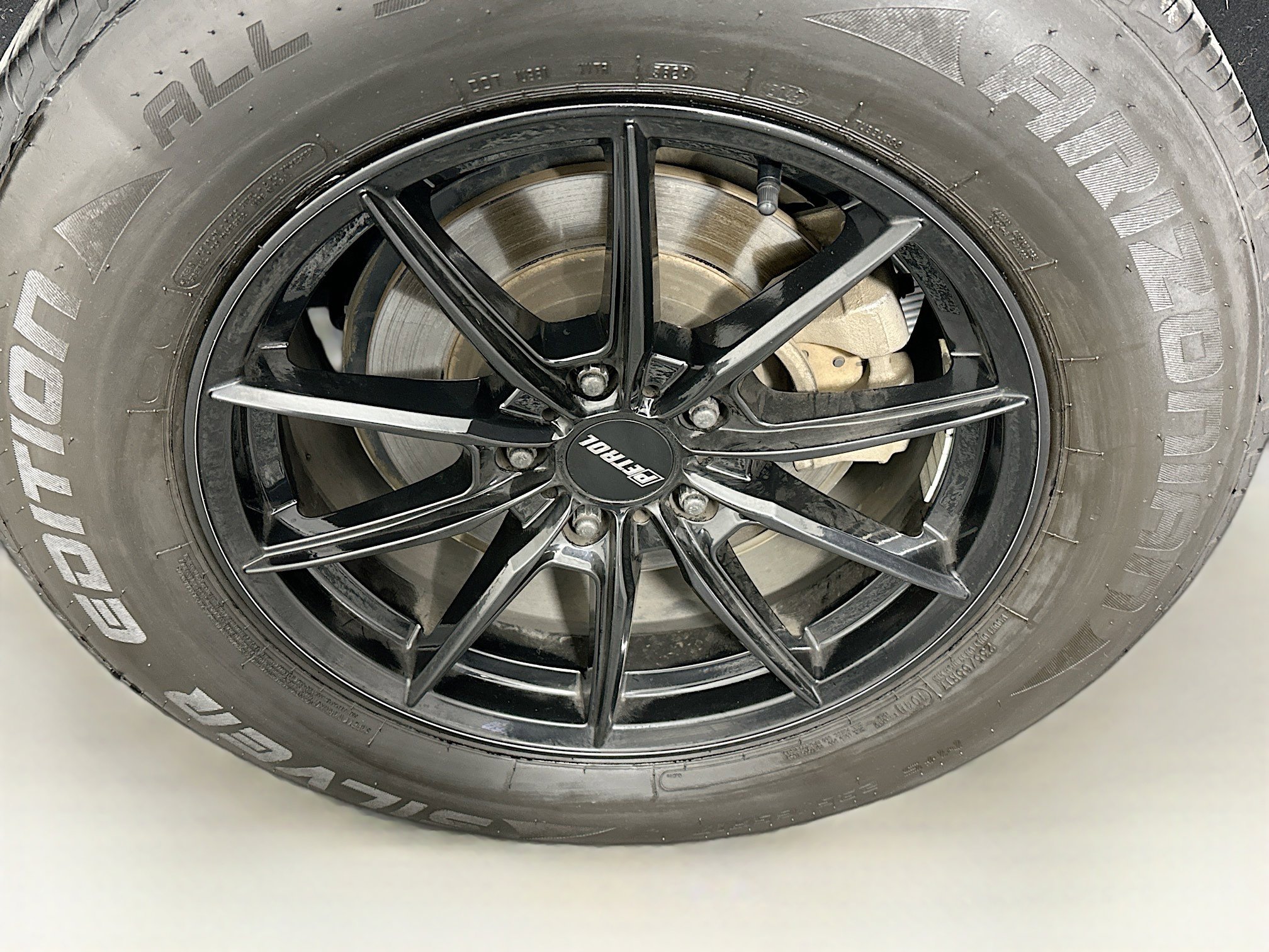 Used 2019 Hyundai Santa Fe SE FWD image 11