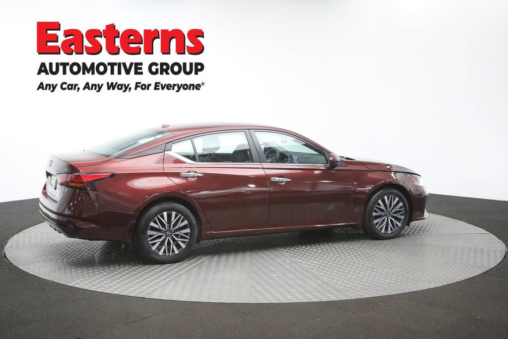 Used 2023 Nissan Altima 2.5 SV FWD image 42