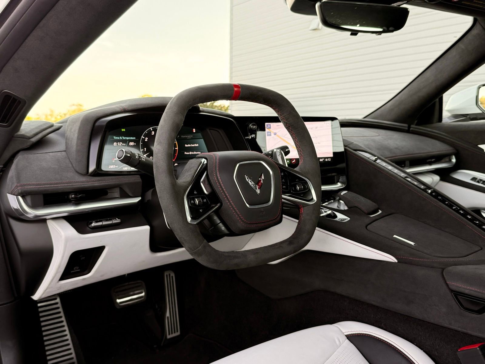 Used 2023 Chevrolet Corvette Stingray Premium Conv w/ Z51 Performance Package image 44