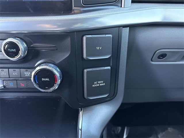 Used 2025 Ford F150 Lariat w/ Equipment Group 501A Mid image 21