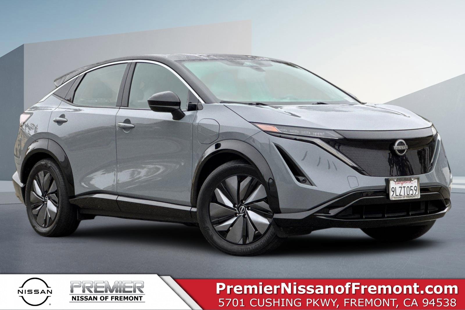 Used 2024 Nissan Ariya FWD image 1