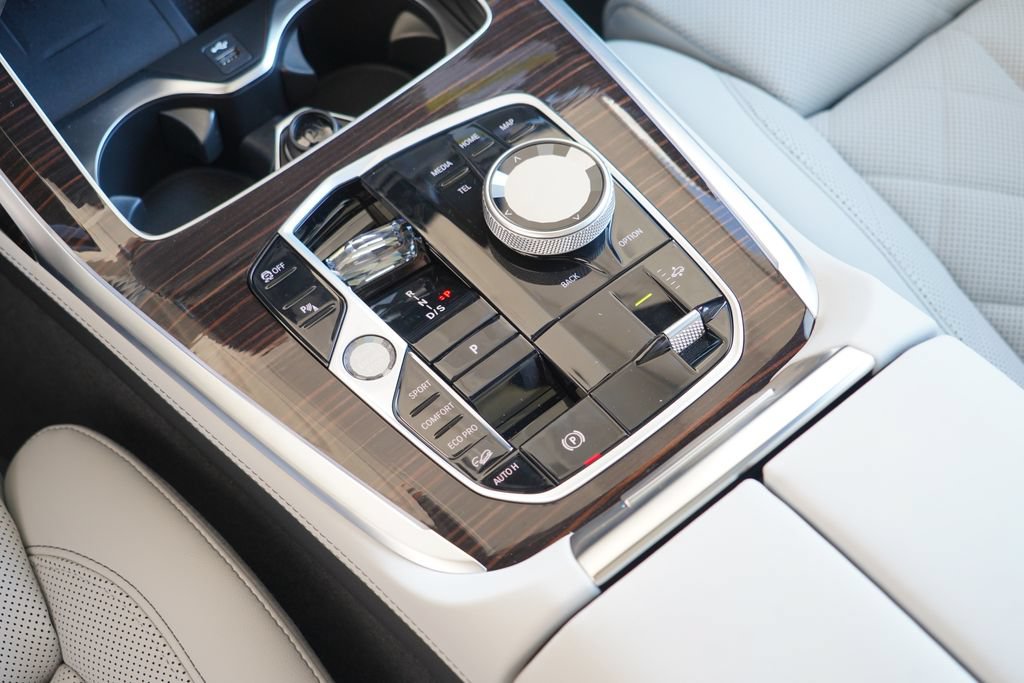 New 2027 BMW X7 xDrive40i AWD/4WD image 30