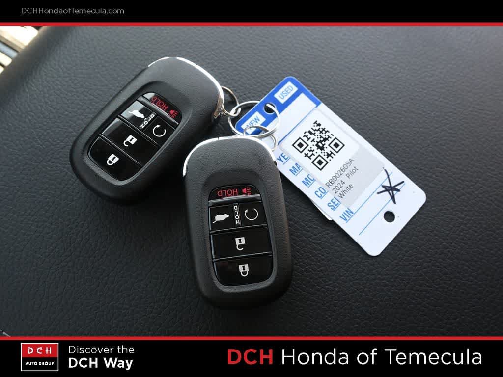 Certified 2024 Honda Pilot Touring image 13