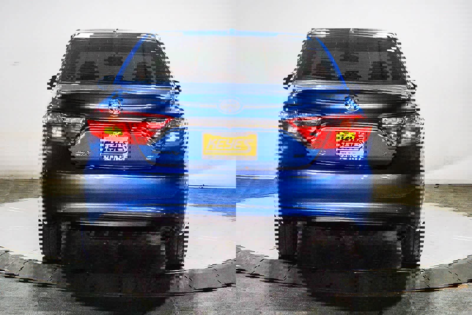 Certified 2017 Toyota Camry SE image 9