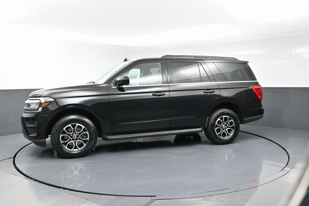 Used 2024 Ford Expedition XLT image 5