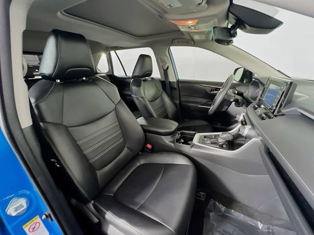 Used 2019 Toyota RAV4 XLE Premium FWD image 24