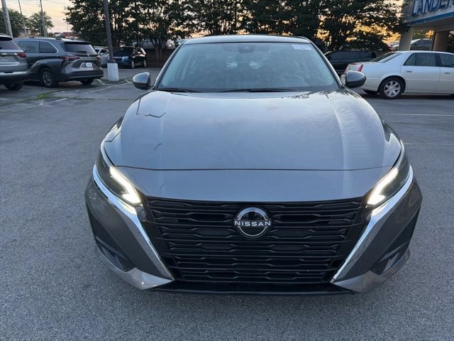 Used 2023 Nissan Altima 2.5 SV FWD image 8