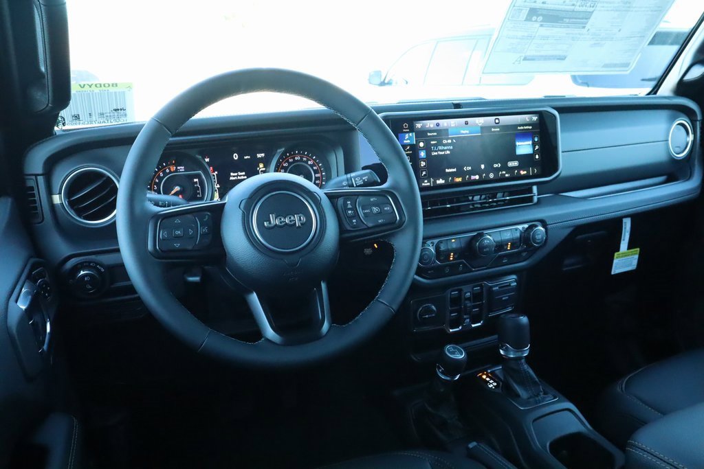 New 2025 Jeep Gladiator Sport image 2