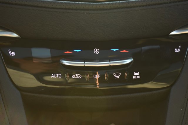 Used 2025 Cadillac XT5 Premium Luxury image 28