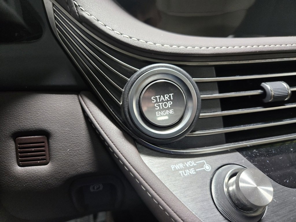 Used 2019 Lexus LS 500 image 18