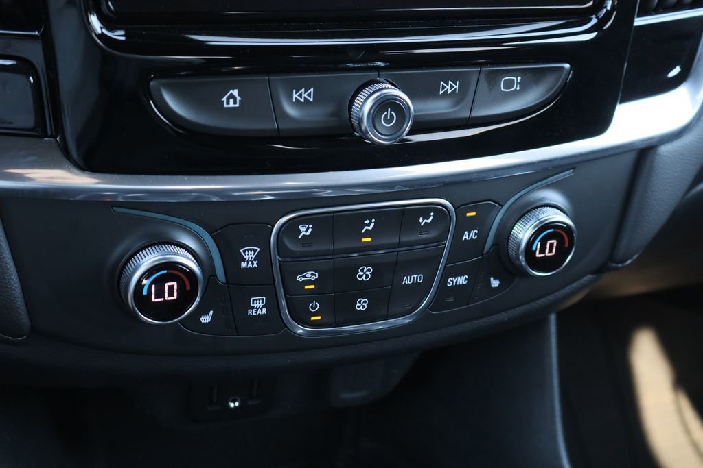 Used 2022 Chevrolet Traverse LT w/ LPO, Floor Liner Package image 16