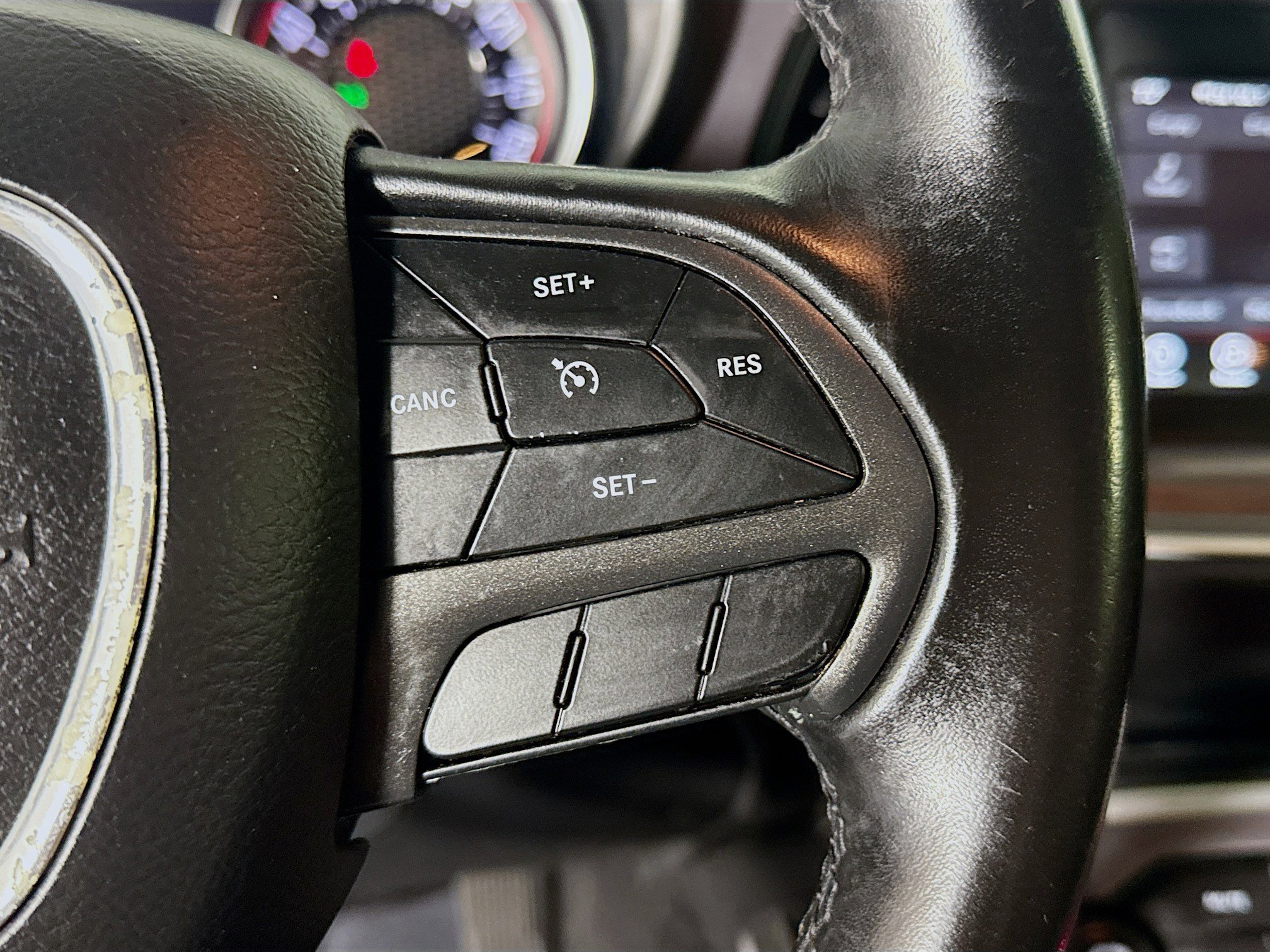 Used 2019 Dodge Challenger SXT image 15