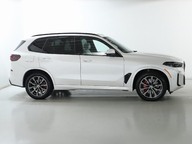 Used 2026 BMW X5 xDrive40i w/ M Sport Package AWD/4WD image 13