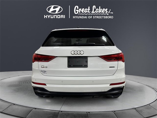 Used 2024 Audi Q3 2.0T Premium w/ Convenience Package image 4