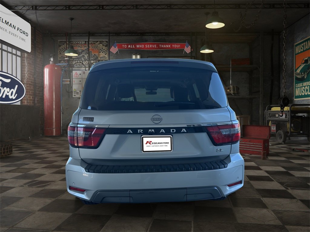 Used 2024 Nissan Armada SL w/ Captain's Chairs Package image 5