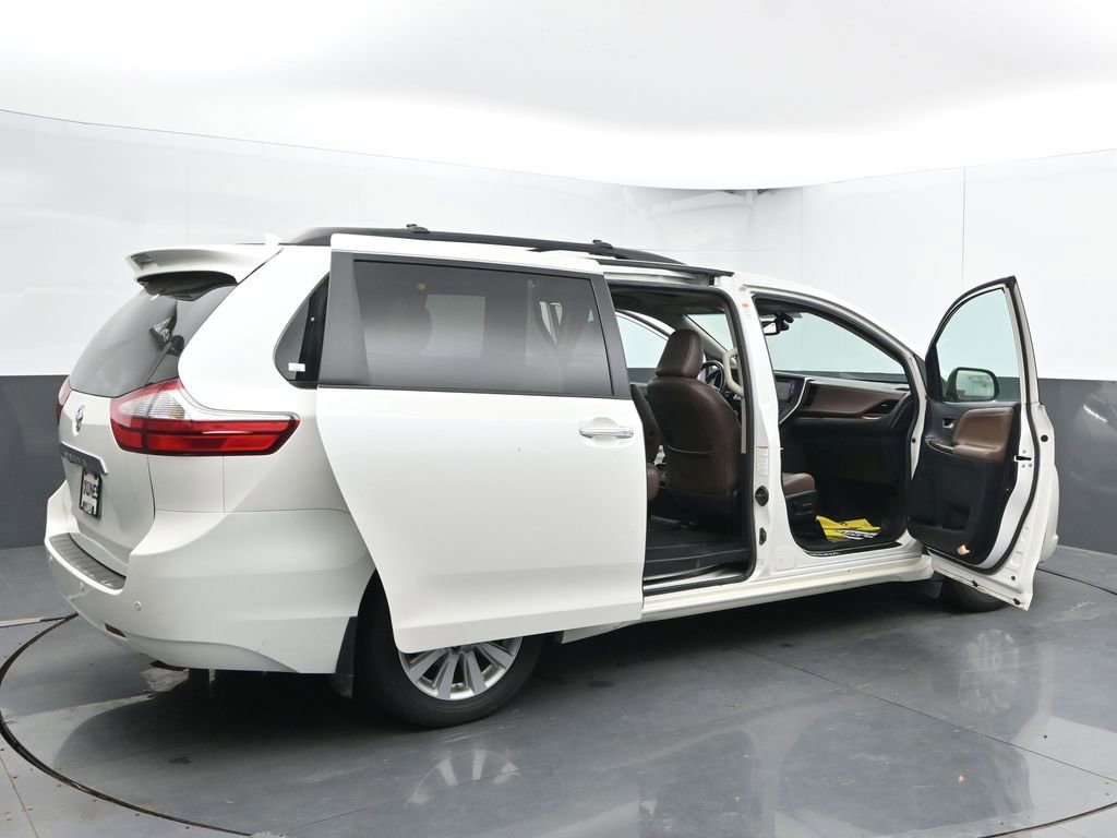 Used 2016 Toyota Sienna Limited Premium AWD/4WD image 64