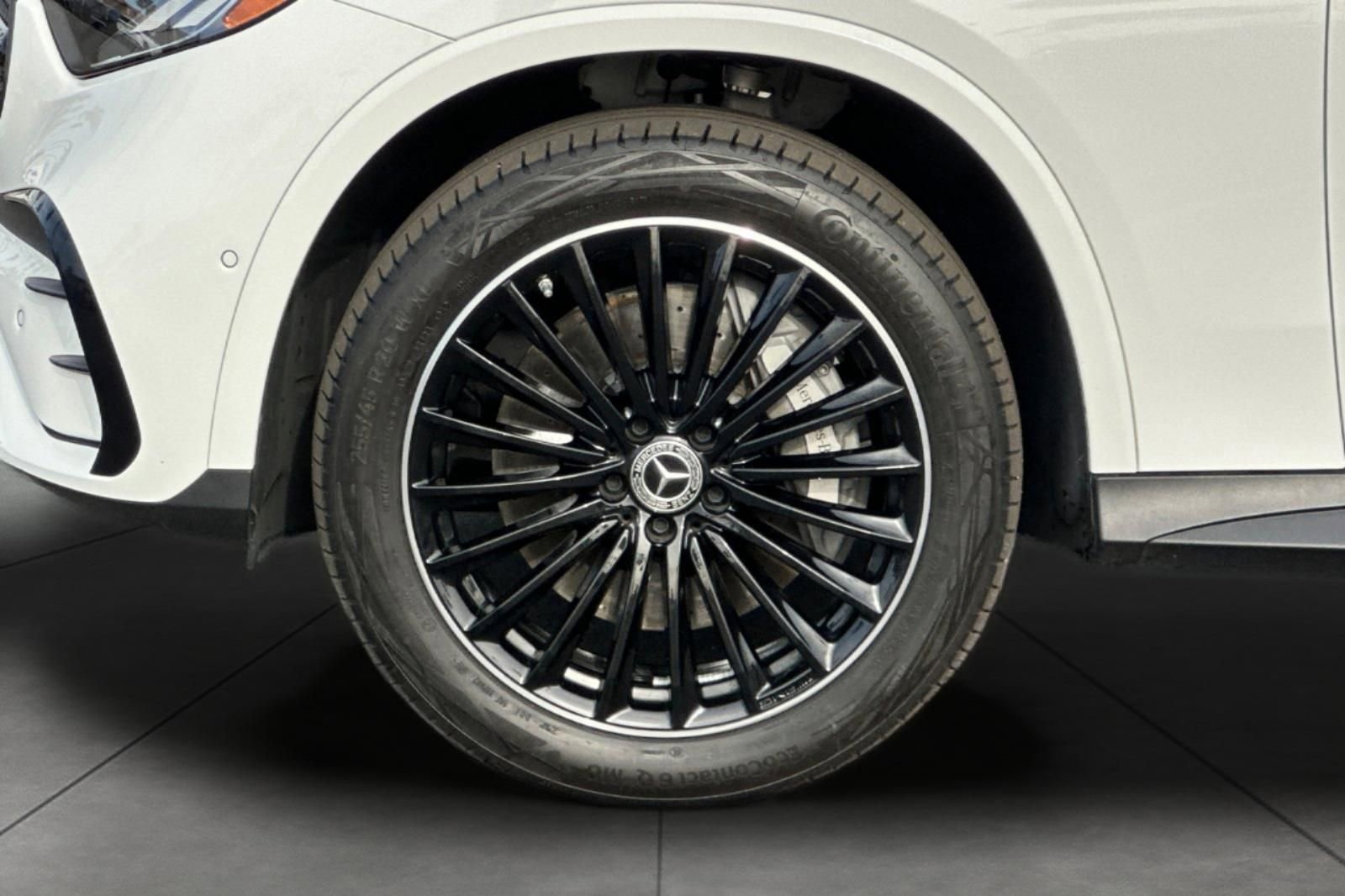 Certified 2024 Mercedes-Benz GLC 300 image 6