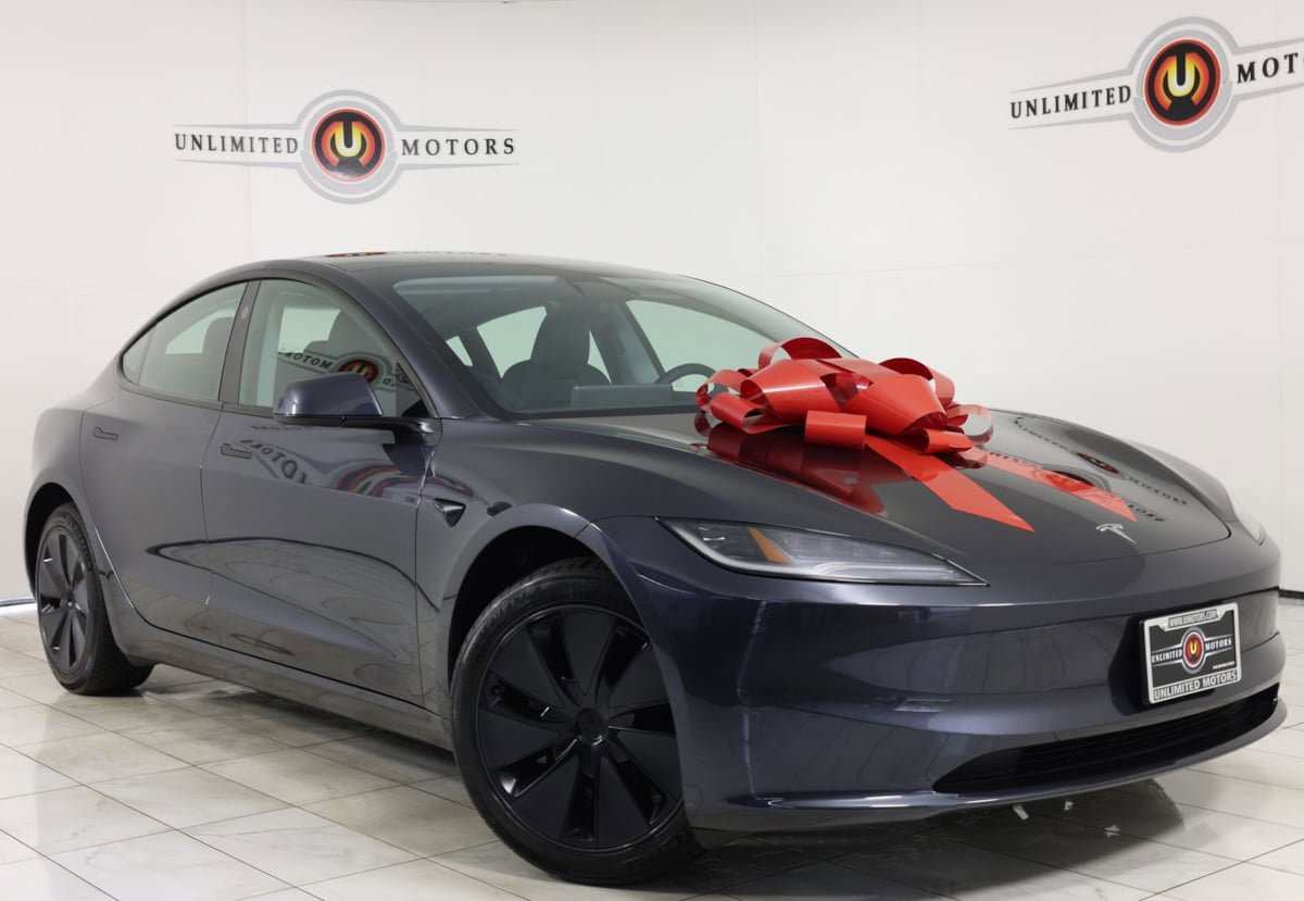 Used 2025 Tesla Model 3 RWD image 1