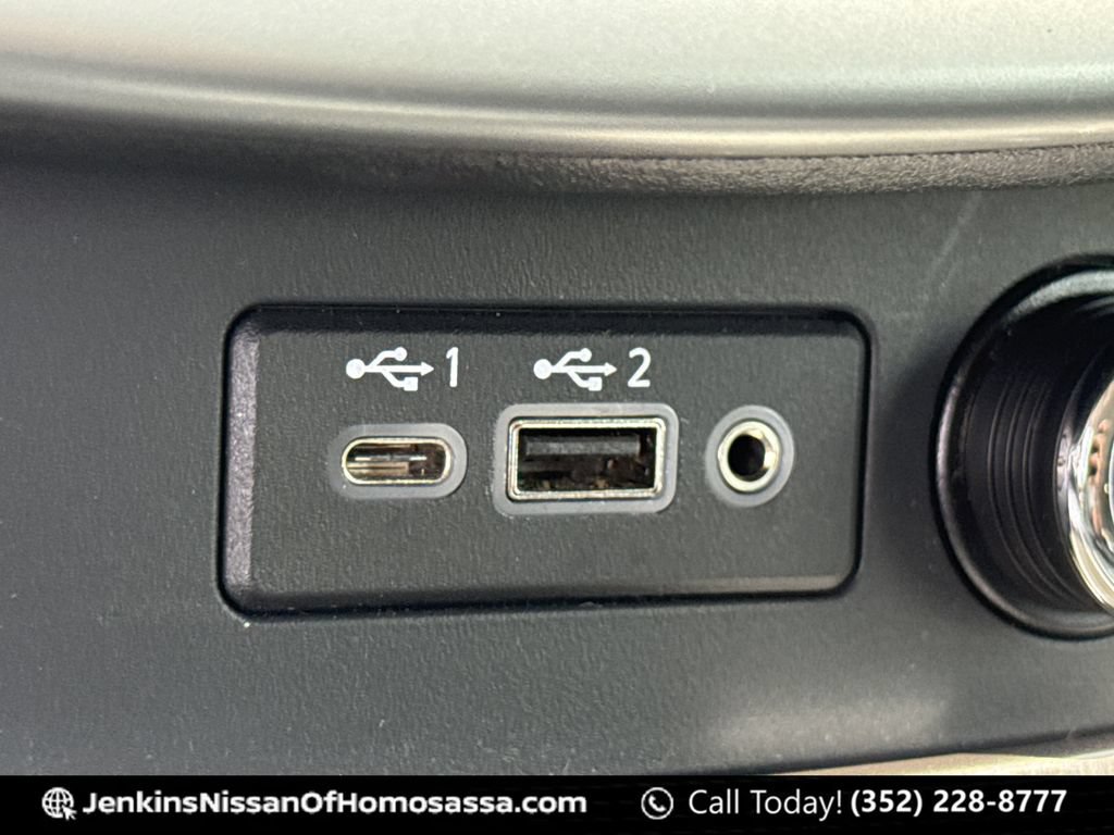 Certified 2023 Nissan Murano SV w/ SV Midnight Edition Package FWD image 35