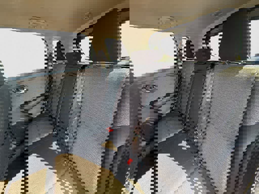 Used 2023 Nissan Rogue SV image 17