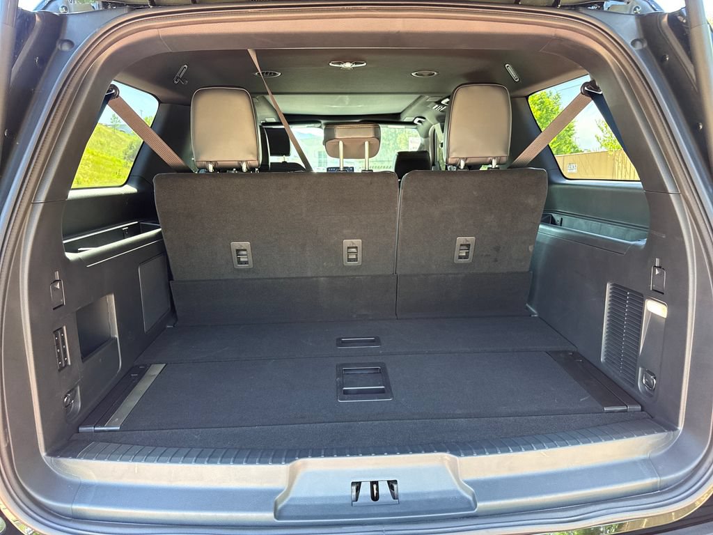 Used 2024 Ford Expedition Max Platinum AWD/4WD image 8