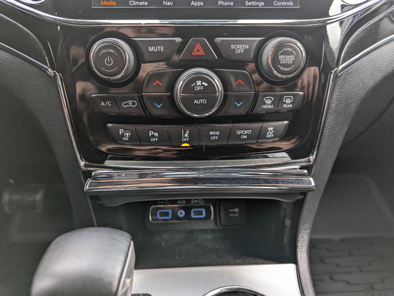 Used 2019 Jeep Grand Cherokee Trailhawk w/ Trailhawk Luxury Group image 21