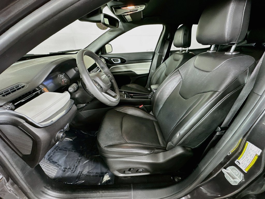 Certified 2023 Jeep Compass Limited AWD/4WD image 31
