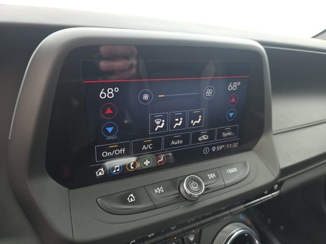 Used 2020 Chevrolet Camaro LT w/ RS Package image 22