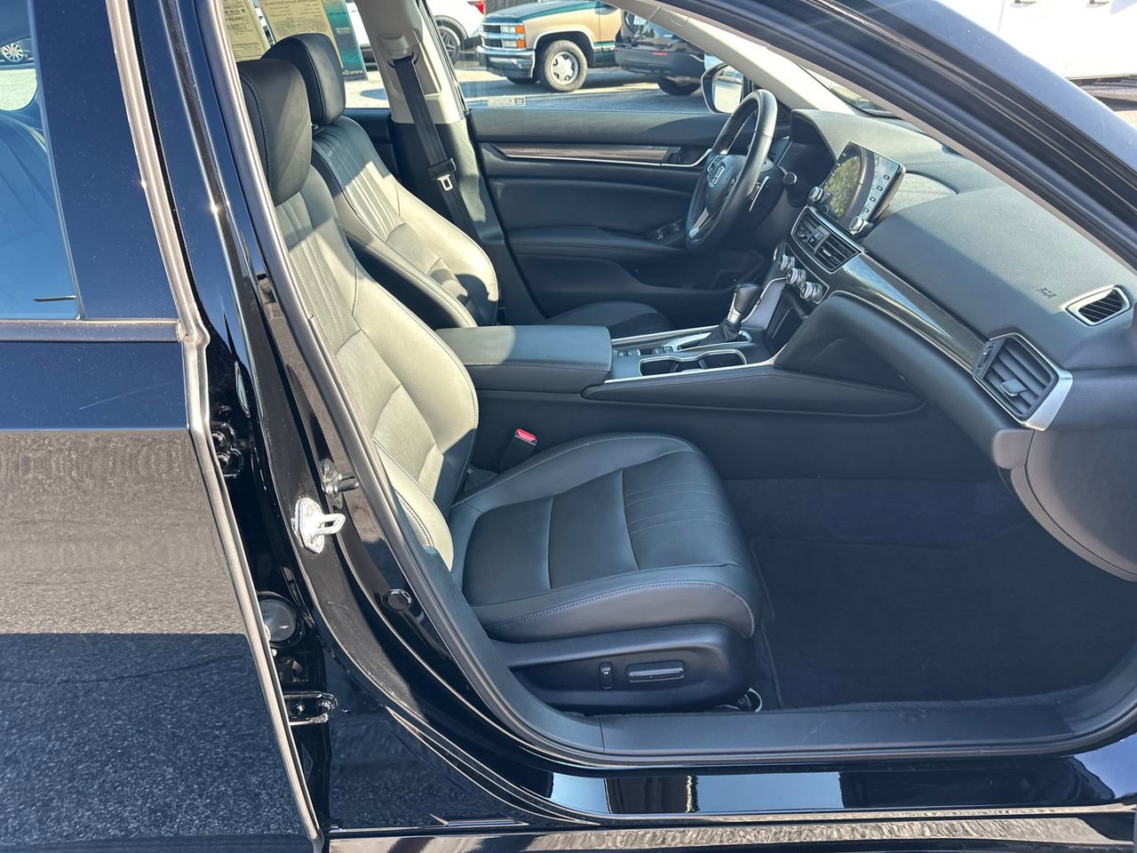 Used 2022 Honda Accord Sport Special Edition image 13