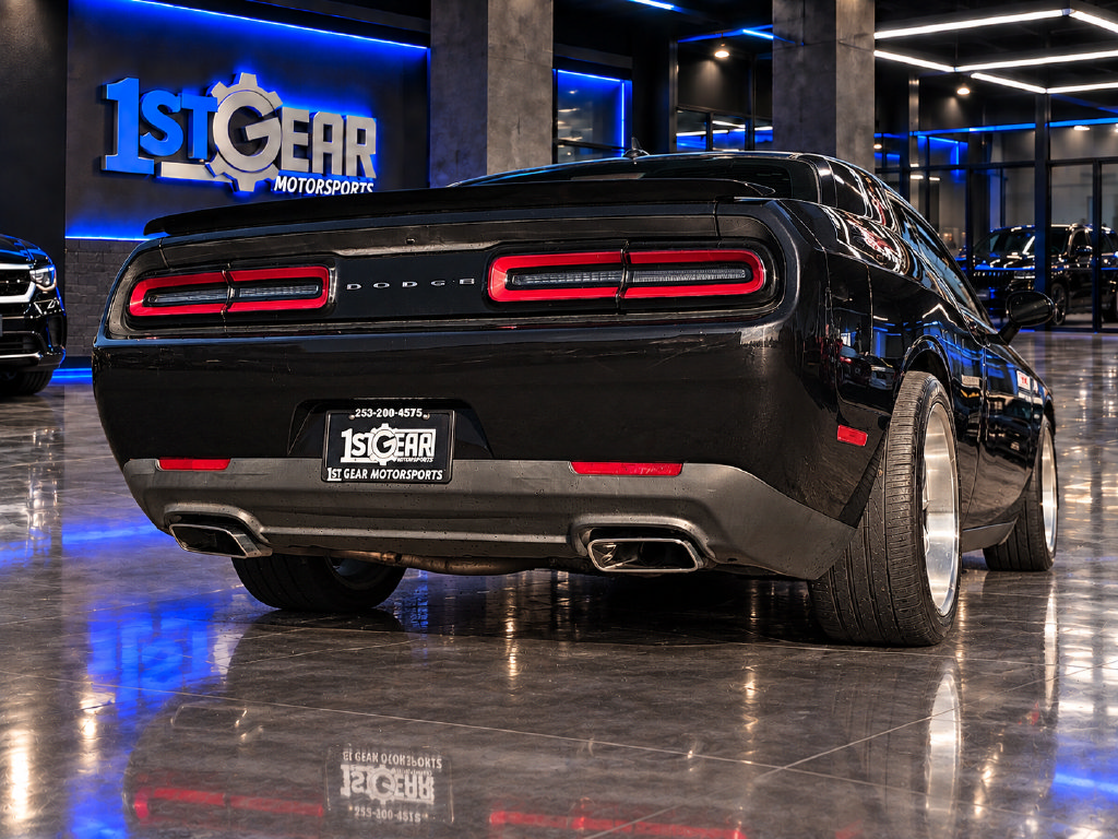 Used 2015 Dodge Challenger R/T w/ Quick Order Package 28B R/T RWD image 11