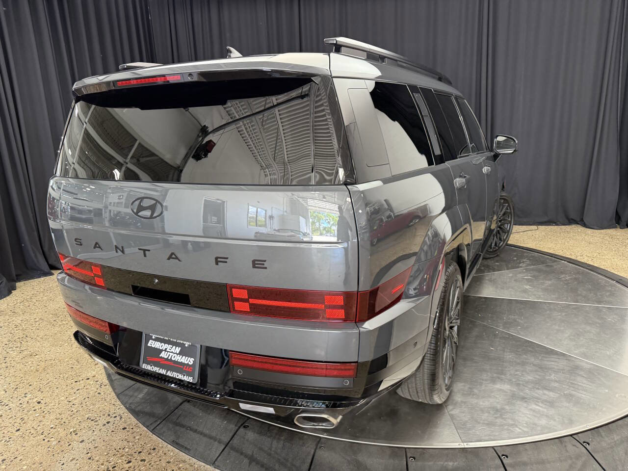 Used 2024 Hyundai Santa Fe Calligraphy image 10