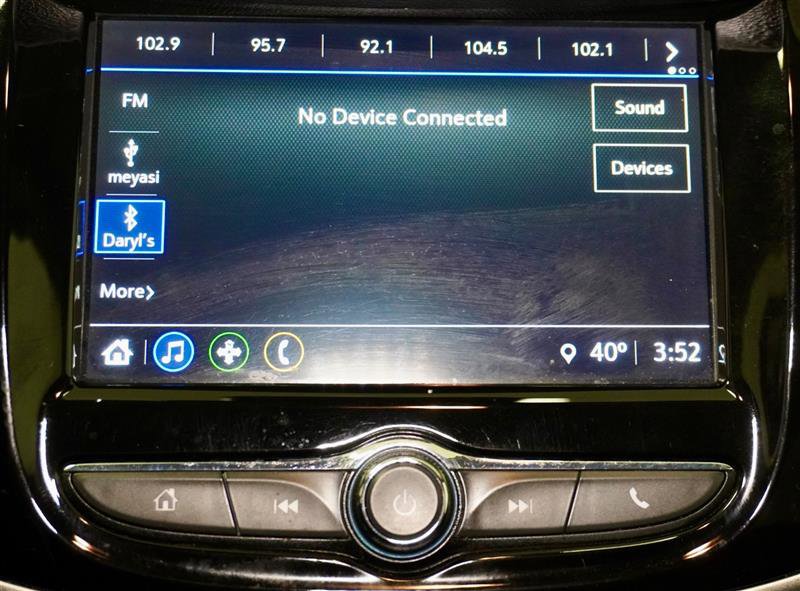 Used 2018 Chevrolet Trax LT w/ LT Convenience Package FWD image 16