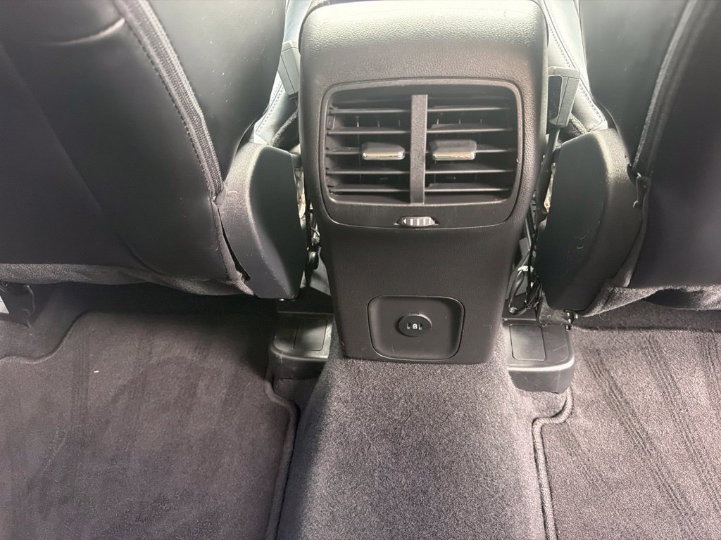 Certified 2024 Ford Escape Platinum AWD/4WD image 49