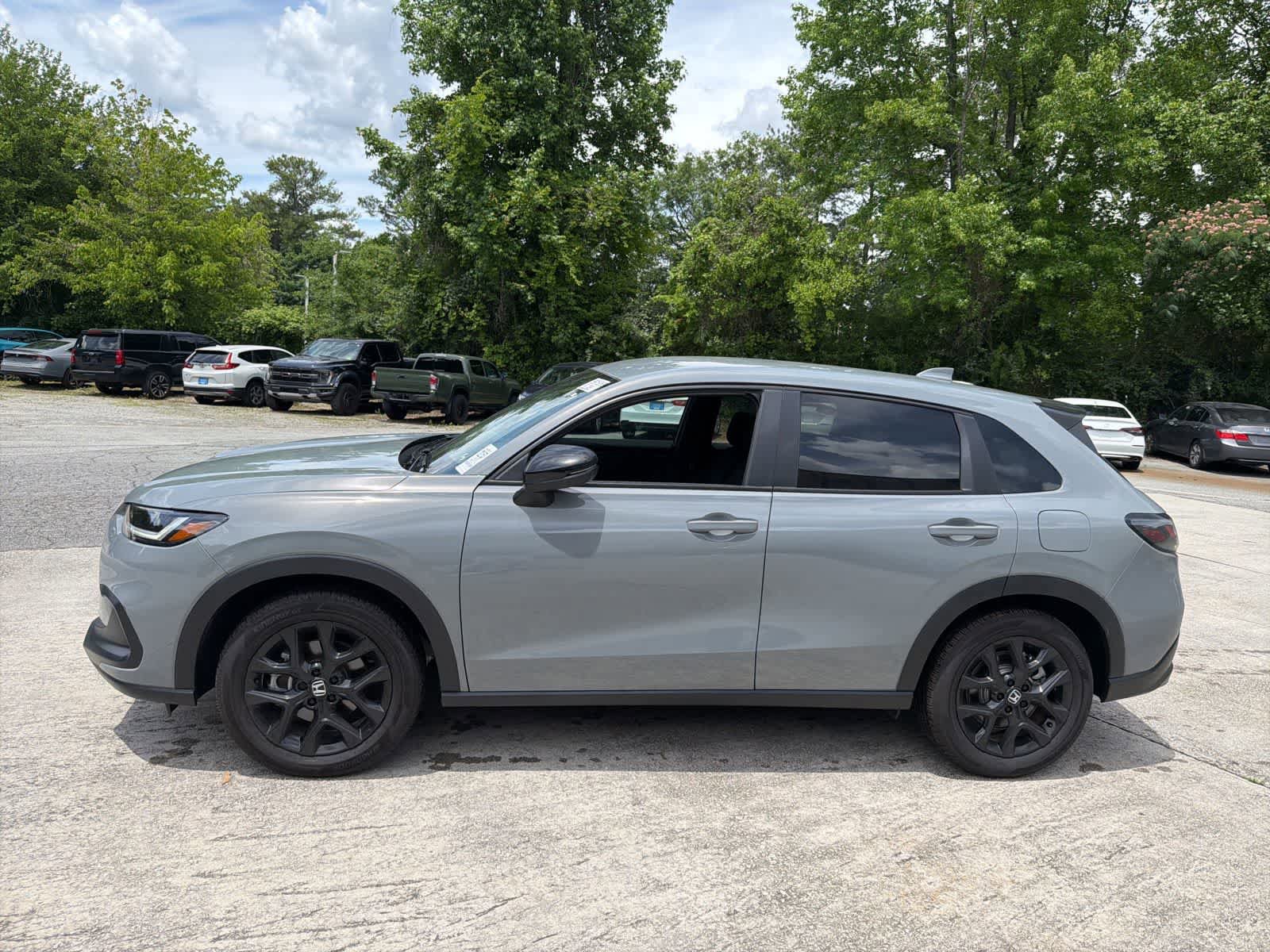 Certified 2025 Honda HR-V Sport image 7