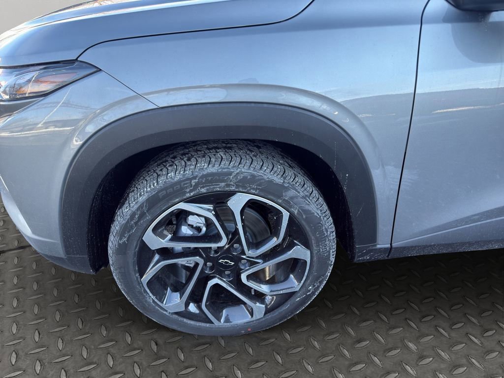 New 2026 Chevrolet Trax RS w/ Sunroof Package image 18