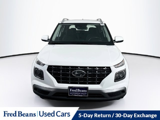 Certified 2026 Hyundai Venue SEL FWD image 2
