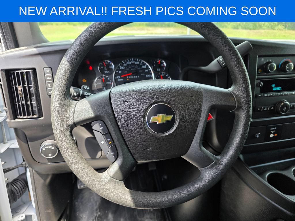 Used 2025 Chevrolet Express 2500 w/ Driver Convenience Package RWD image 10