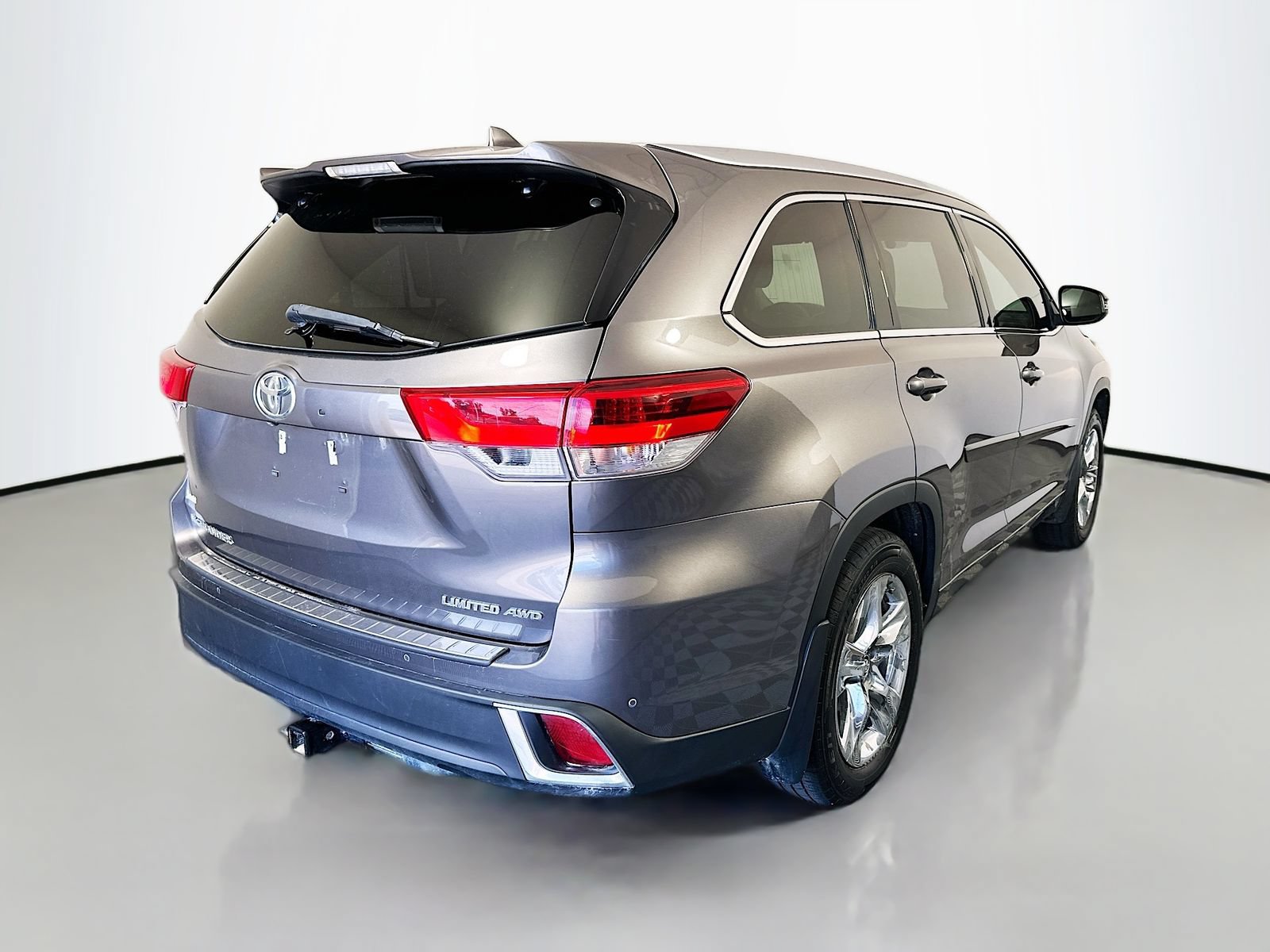 Used 2018 Toyota Highlander Limited Platinum AWD/4WD image 7