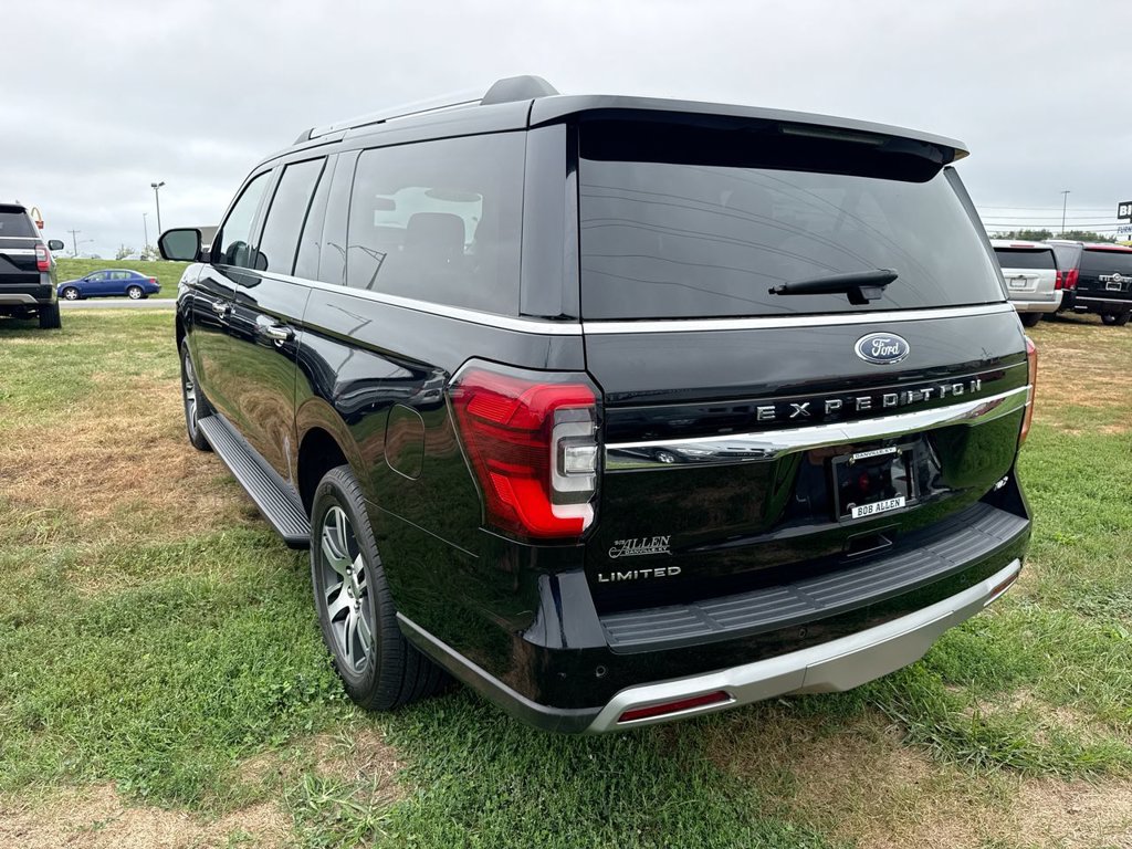 Used 2024 Ford Expedition Max Limited AWD/4WD image 12