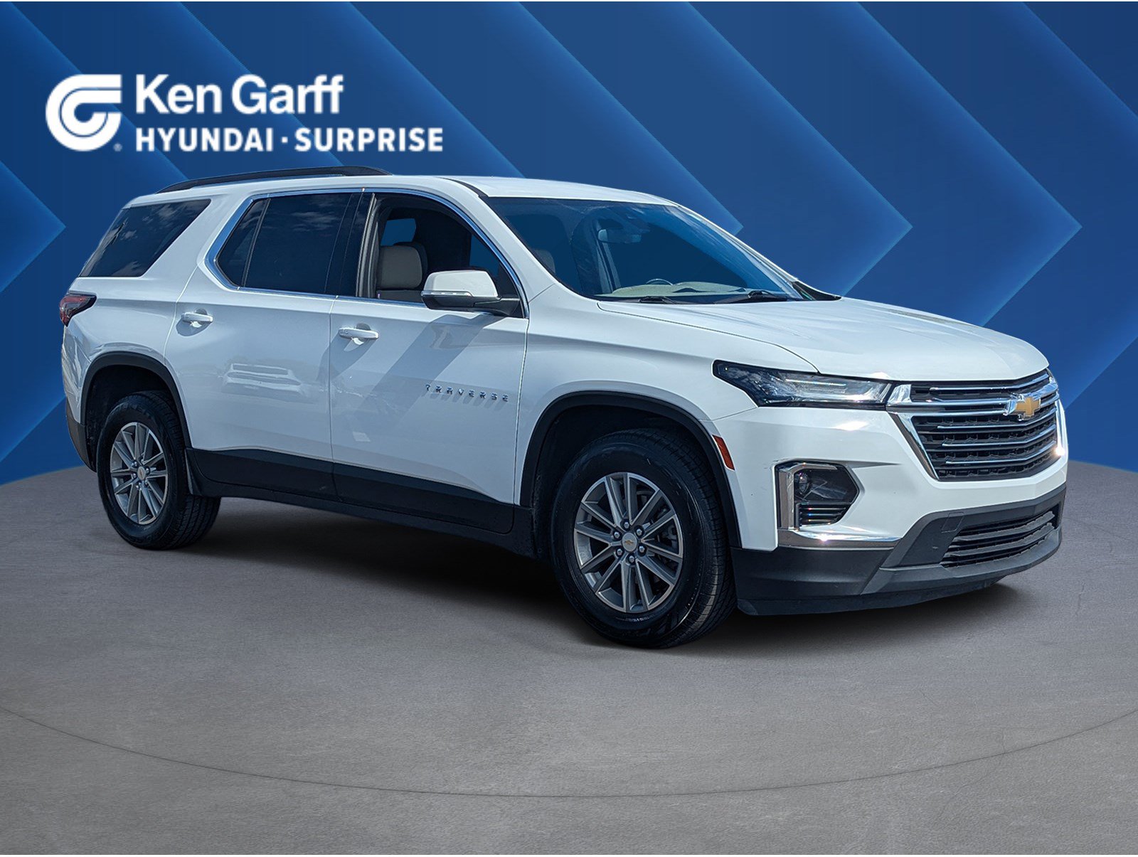 Used 2023 Chevrolet Traverse LT AWD/4WD image 1