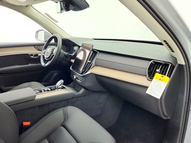 New 2026 Volvo XC90 B6 Plus w/ Protection Package Premier image 13