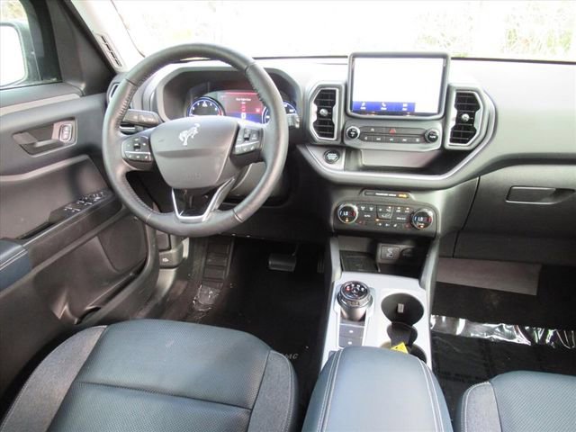 Used 2021 Ford Bronco Sport Outer Banks w/ Outer Banks Package (96D) image 13