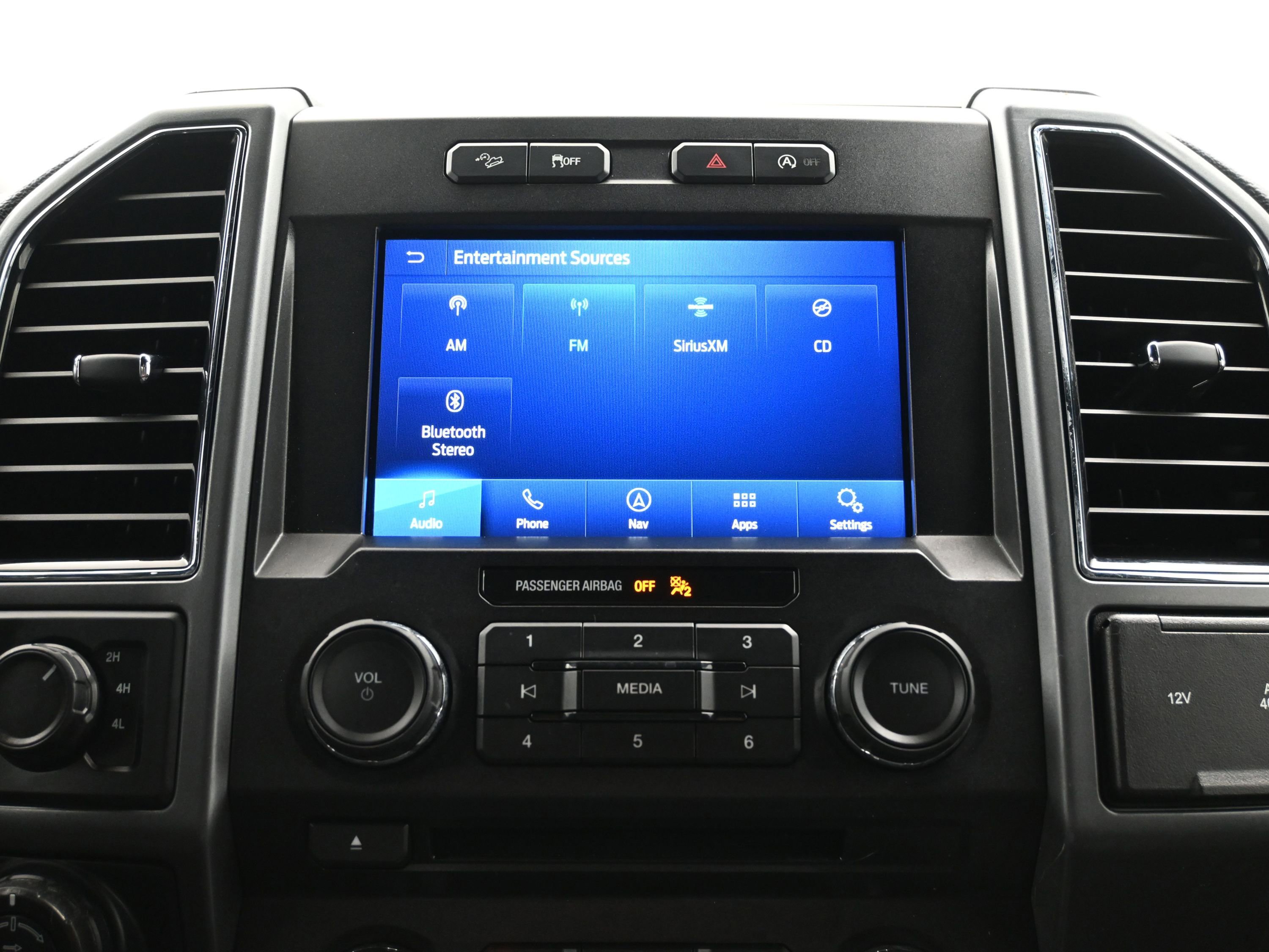 Used 2018 Ford F150 XLT w/ Equipment Group 302A Luxury image 33