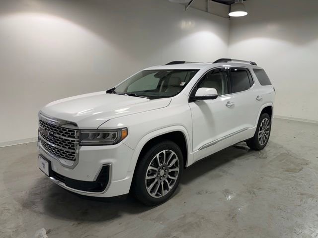 Used 2021 GMC Acadia Denali w/ Denali Technology Package AWD/4WD image 3