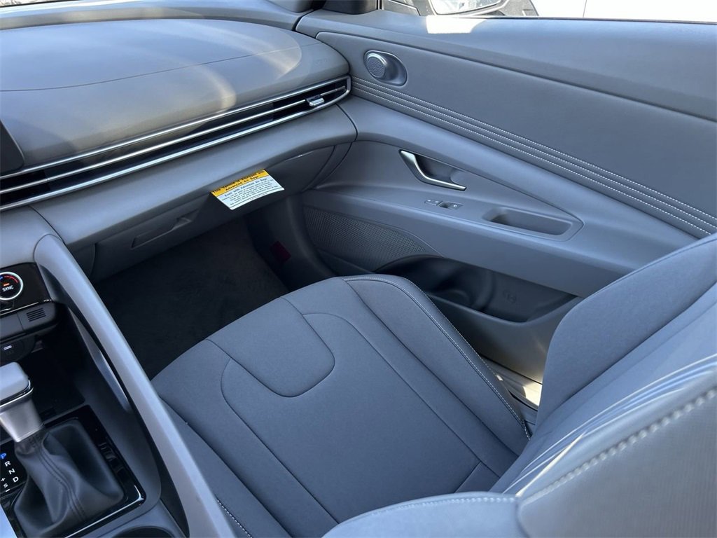 New 2026 Hyundai Elantra Sport image 6