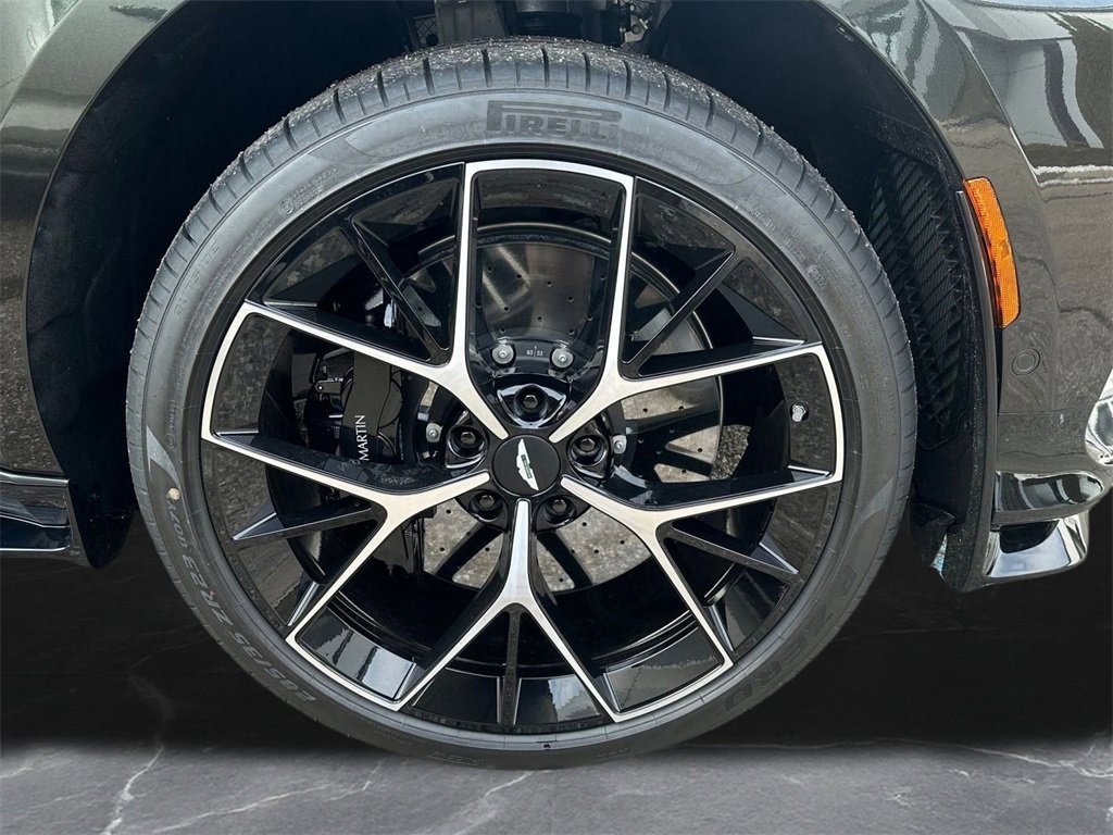 New 2026 Aston Martin DBX 707 image 30